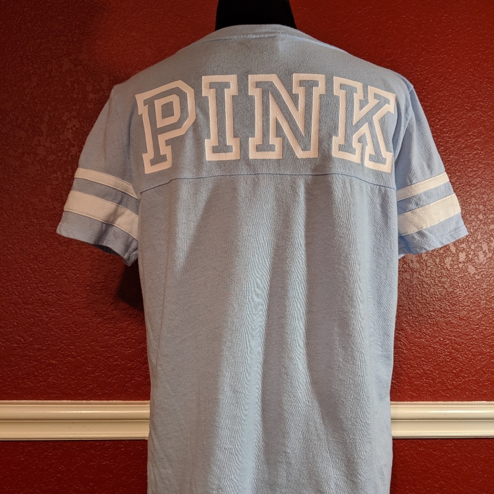 PINK Victoria's Secret short sleeved T-shirt. Lrg
